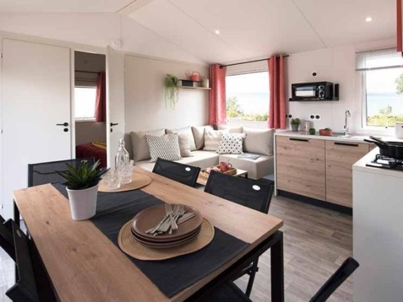 Achat mobil-home neuf ou d’occasion en Baie de Somme – Proche de Paris, Saint-Valery-sur-Somme, Le Crotoy, Amiens, Cayeux-sur-Mer, Fort-Mahon-Plage, Quend-Plage, Mers-les-Bains, Ault, Abbeville et Rue.