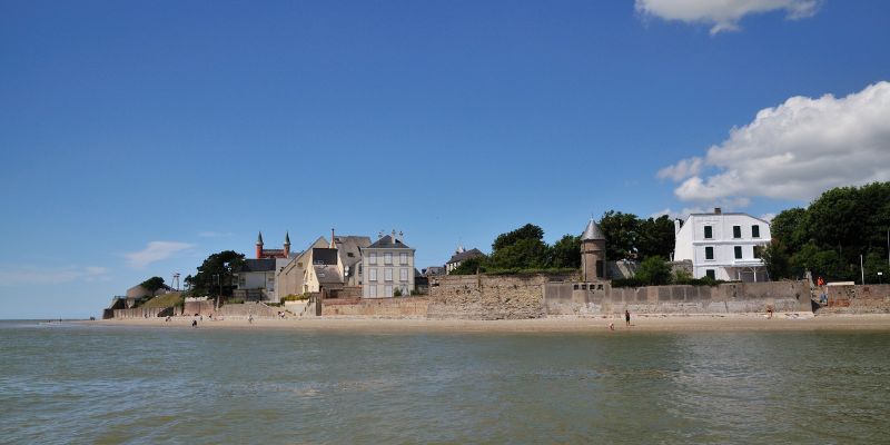 Achat mobil-home neuf ou d’occasion en Baie de Somme – Proche de Paris, Saint-Valery-sur-Somme, Le Crotoy, Amiens, Cayeux-sur-Mer, Fort-Mahon-Plage, Quend-Plage, Mers-les-Bains, Ault, Abbeville et Rue.